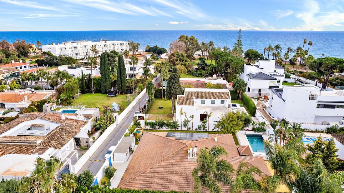 Villa in Puerto Banus, Marbella, Spain 1 - 17771023