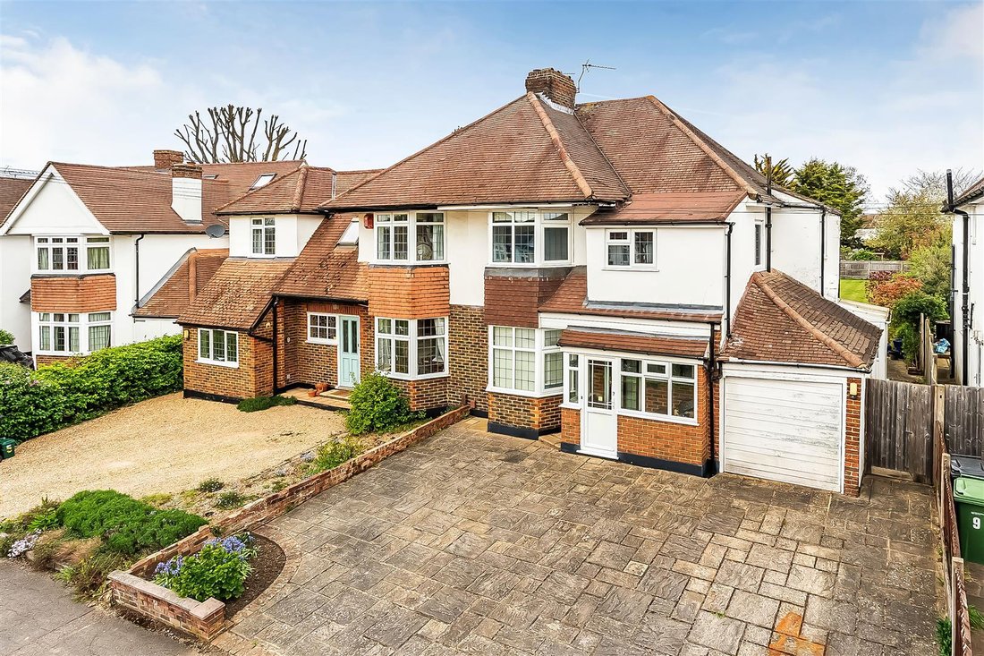 Casa a Surrey, Inghilterra 1 - 17771128