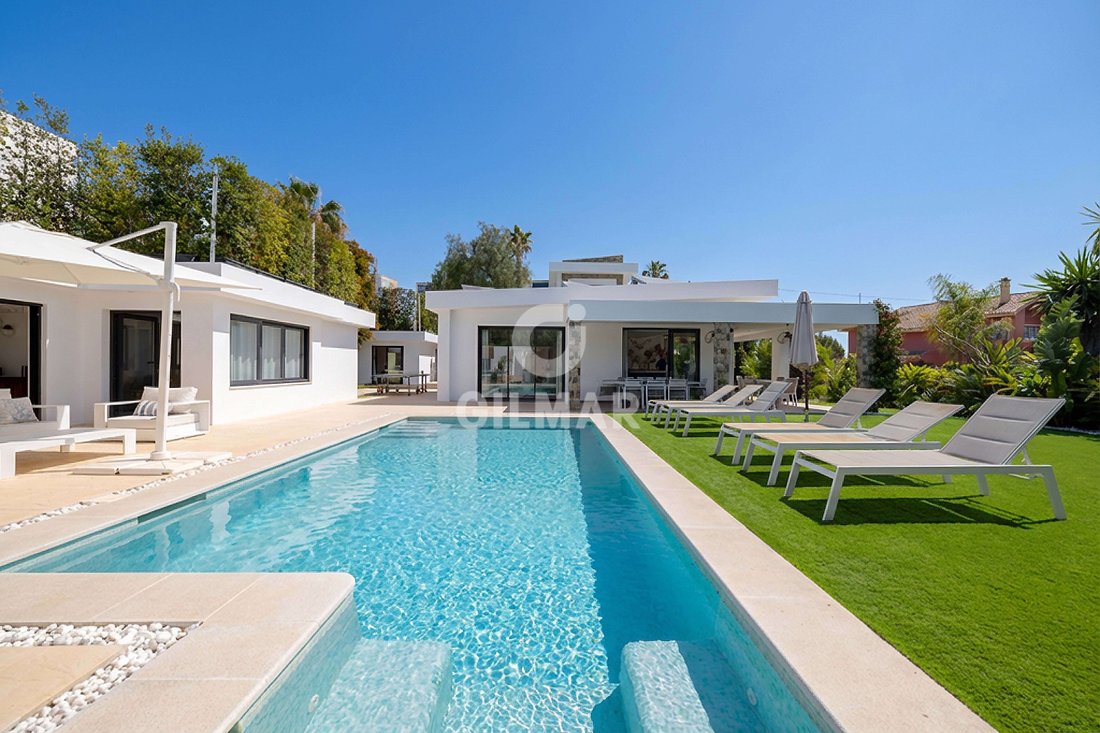Villa in Torremolinos, Andalusia, Spain 1 - 17771060