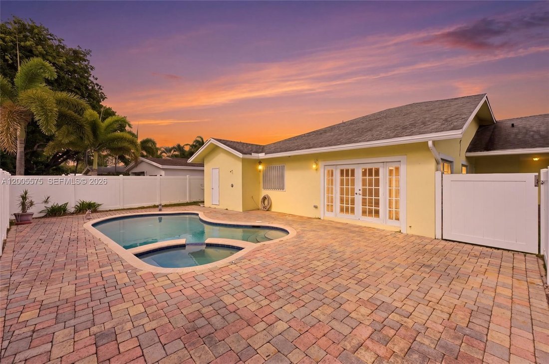 House in Oakland Park, Florida, United States 3 - 17771008
