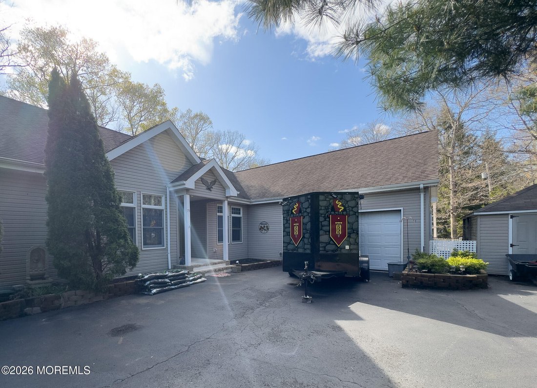 House in Jackson Township, New Jersey, United States 2 - 17770997