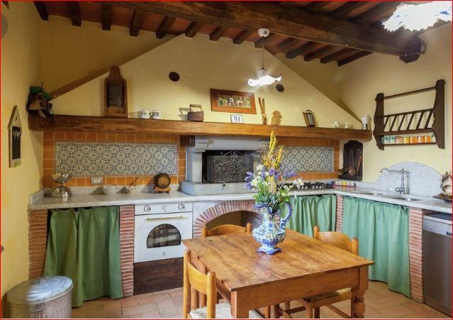 Villa in Castiglione di Garfagnana, Tuscany, Italy 2 - 17771194
