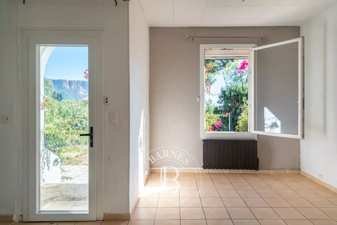 House in Peripherie, Cassis, France 5 - 16183011