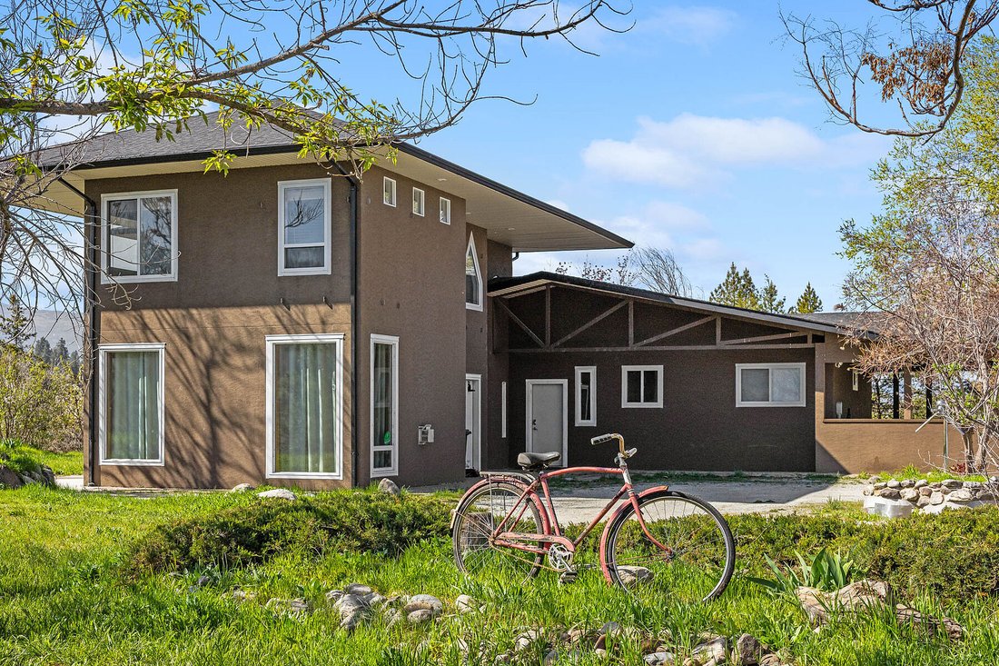 Haus in Kelowna, Britisch-Kolumbien, Kanada 2 - 17772736