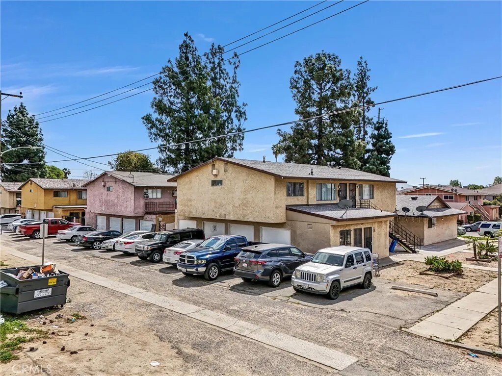 Rialto, California, United States 3 - 16535558