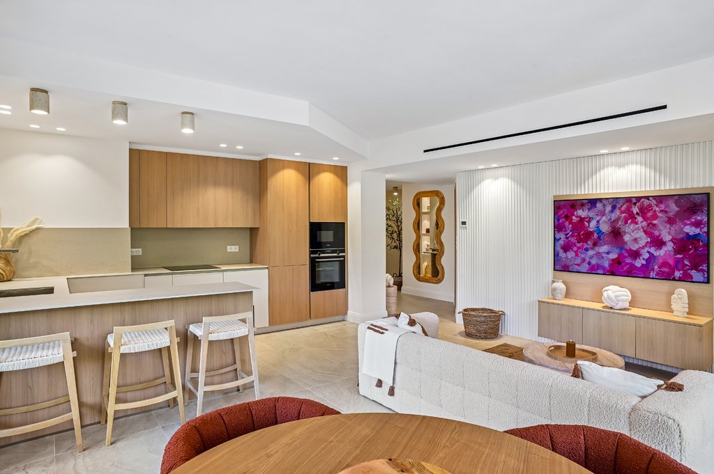 Apartment in La Source, Cannes, France 4 - 17772127