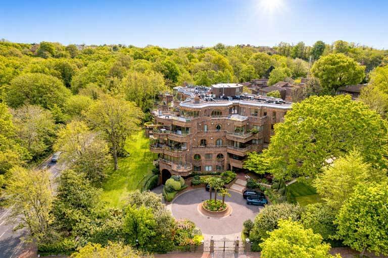 Apartment in Hampstead, Camden, England 1 - 17773325