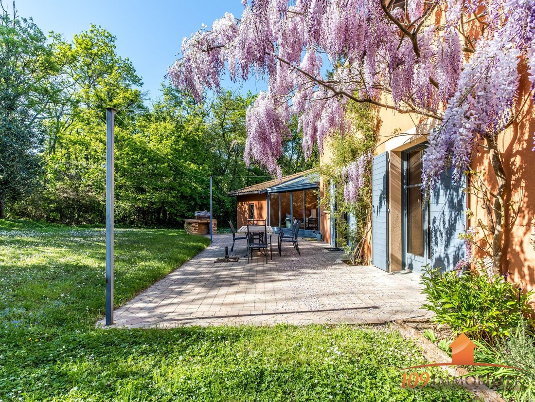 House in Bagnols, Auvergne-Rhône-Alpes, France 3 - 17774286