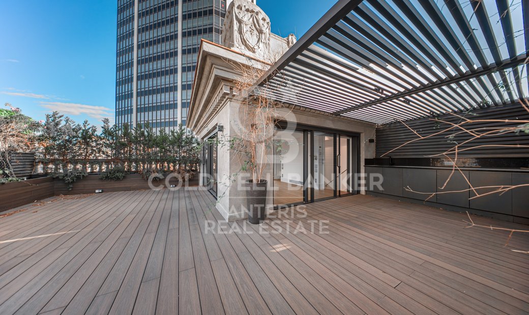 Duplex Penthouse With Parking And Storage In A In Eixample, Barcelona ...