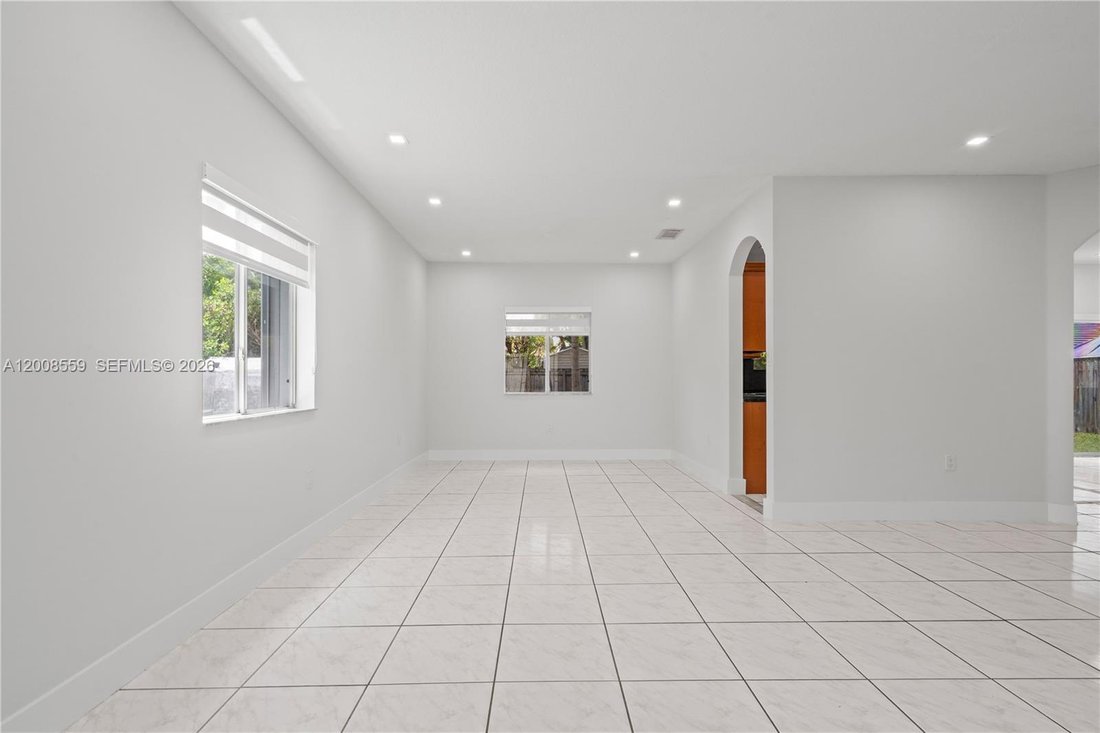 House in Miami, Florida, United States 5 - 17773704