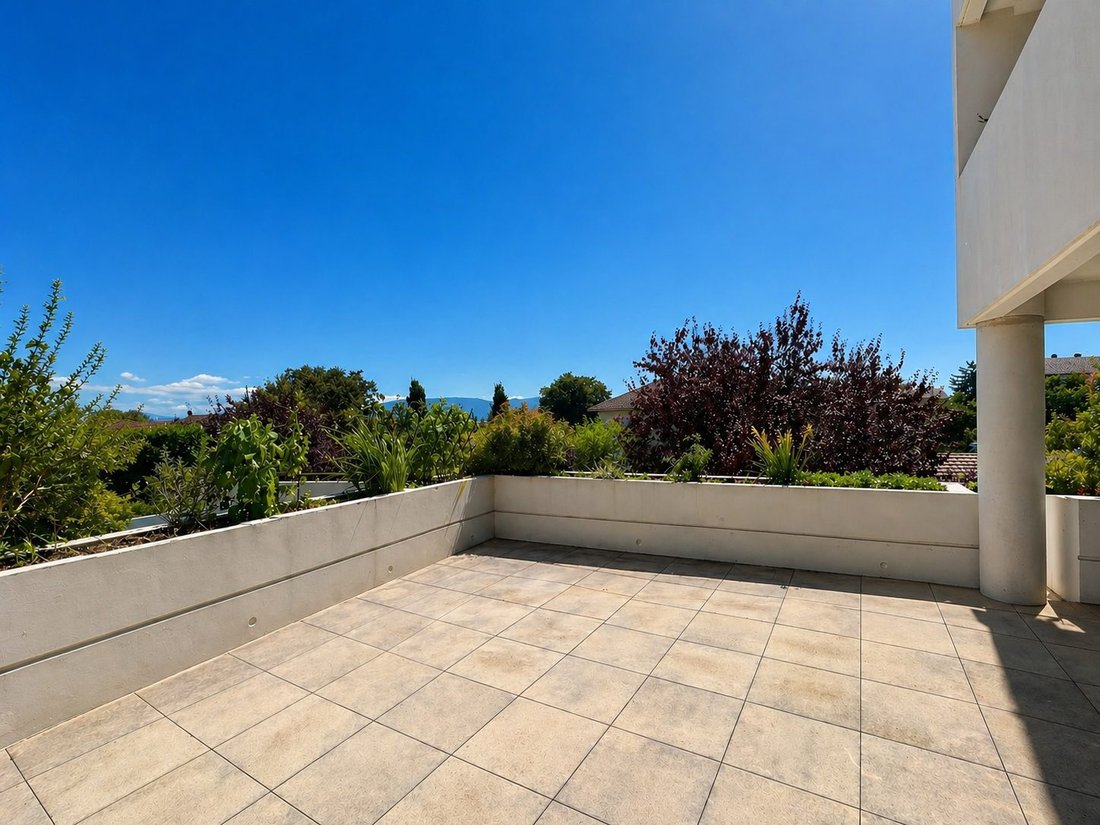 Apartment in Prévessin-Moëns, Auvergne-Rhône-Alpes, France 2 - 17343647