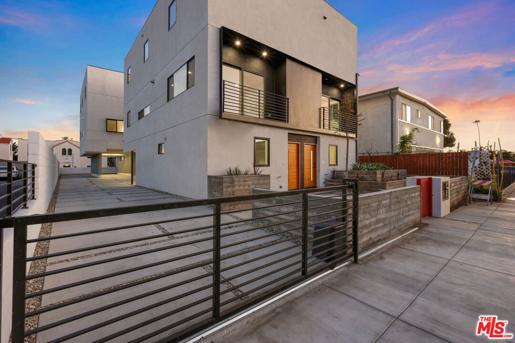 Los Angeles, California, United States 1 - 17773547