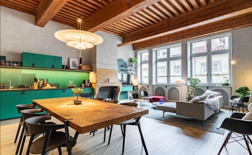 Apartment in Champvert-Point du Jour-Saint Irénée, Lyon 5e Arrondissement, Lyon 1