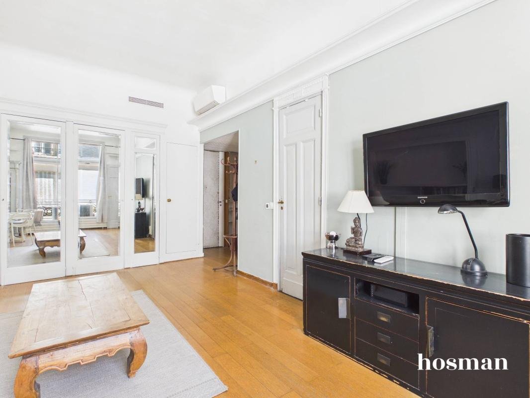 Apartment in Saint Philippe du Roule, Paris 8e Arrondissement, Paris 5 - 17772049