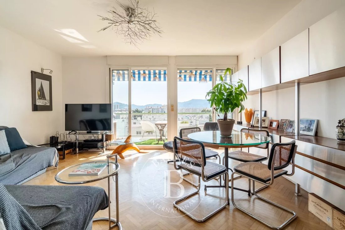 Apartment in Saint Giniez, 8e Arrondissement, Marseille 4 - 16415376