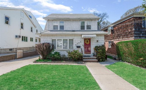 House in New York, New York, United States 1