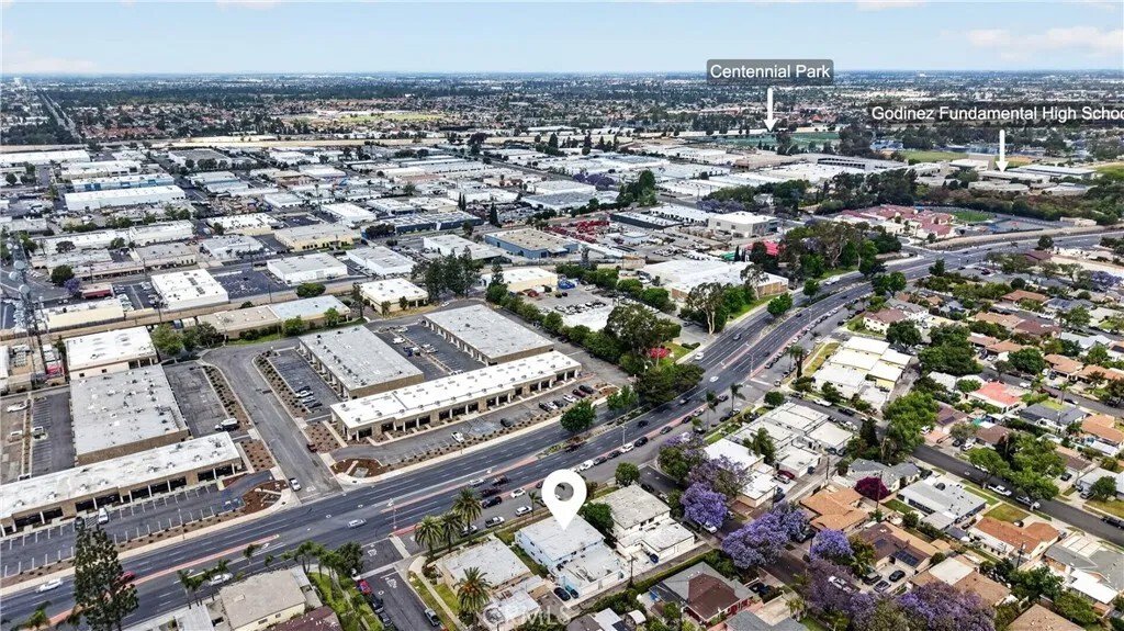 Santa Ana, California, United States 3 - 17771469
