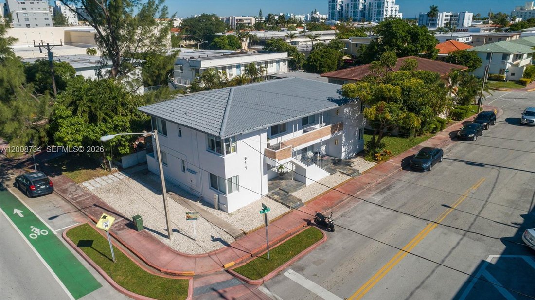 Miami Beach, Florida, United States 4 - 17773816