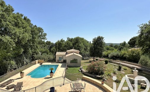 Casa a Castillon-du-Gard, Occitania, Francia 1