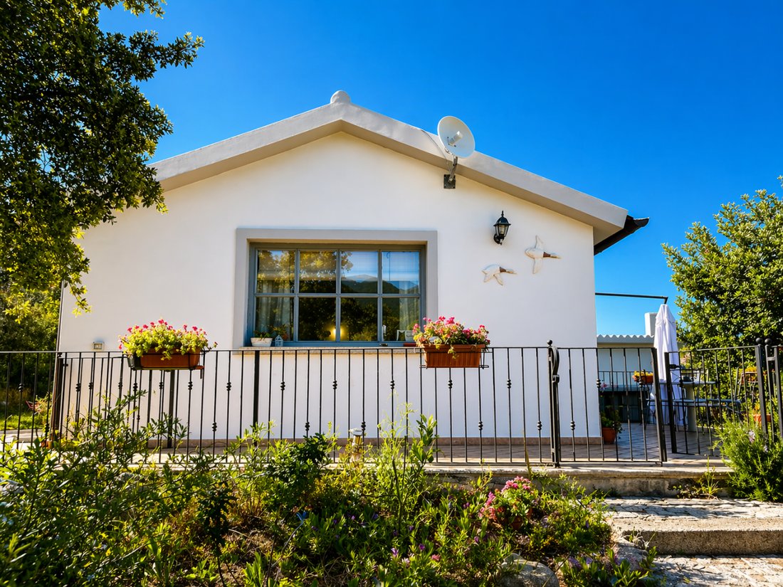 Villa in Peripheral Fractions, Olbia, Sardinia 3 - 17775632