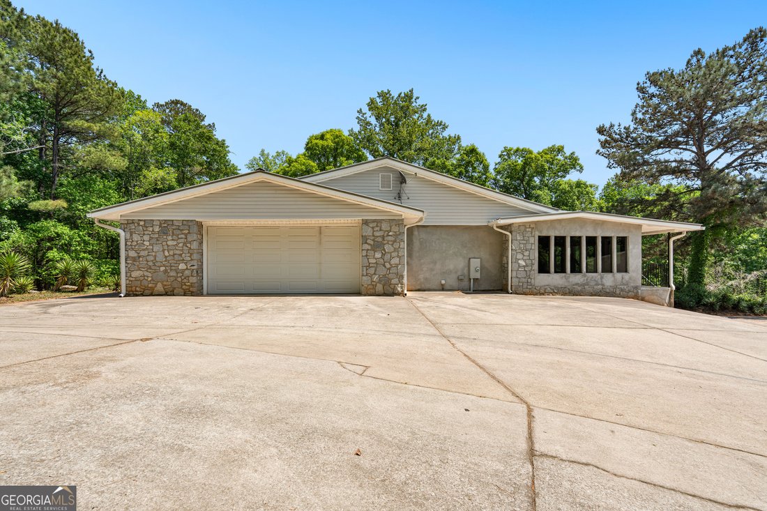 House in Chattahoochee Hills, Georgia, United States 1 - 17771575