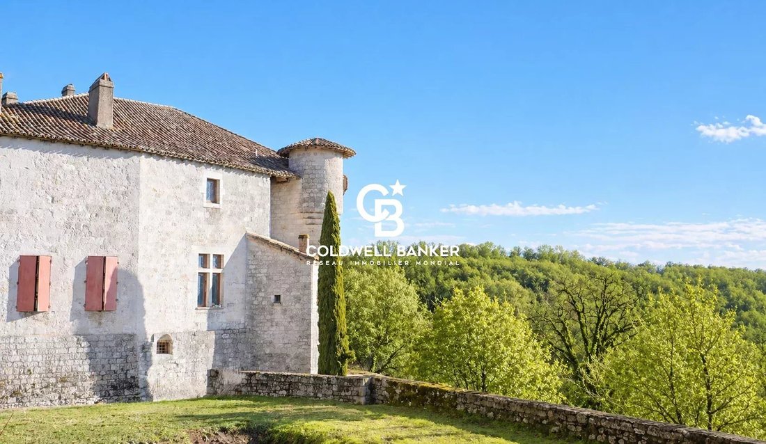 Castle in Lauzerte, Occitania, France 1 - 17023512