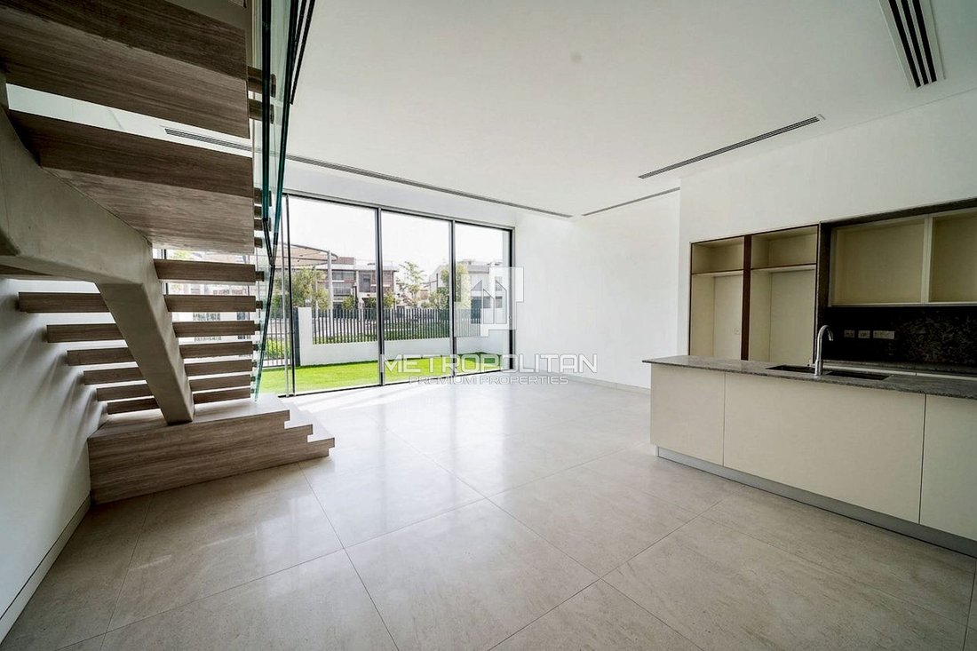 Townhouse in Ras Al Khor Industrial Area, Dubai, United Arab Emirates 3 - 17772332