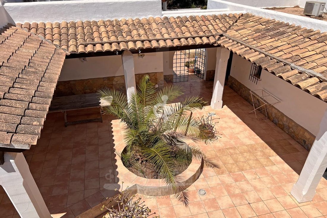 Villa in Cala Llonga, Ibiza, Santa Eularia des Riu, Balearic Islands 5 - 17773781