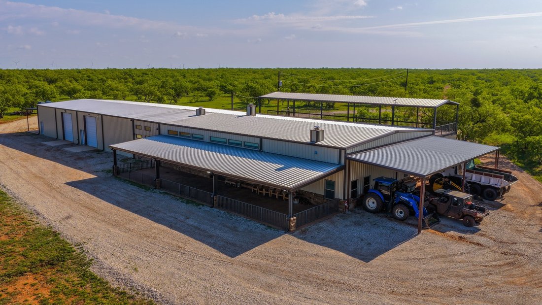 Farm Ranch in Graham, Texas, United States 2 - 17775556