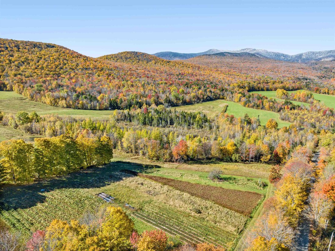 Land in Elmore, Vermont, United States 5 - 17775609