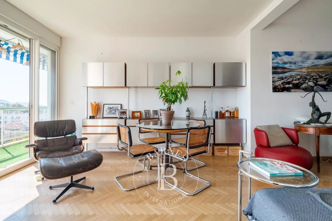 Apartment in Saint Giniez, 8e Arrondissement, Marseille 2 - 16415376