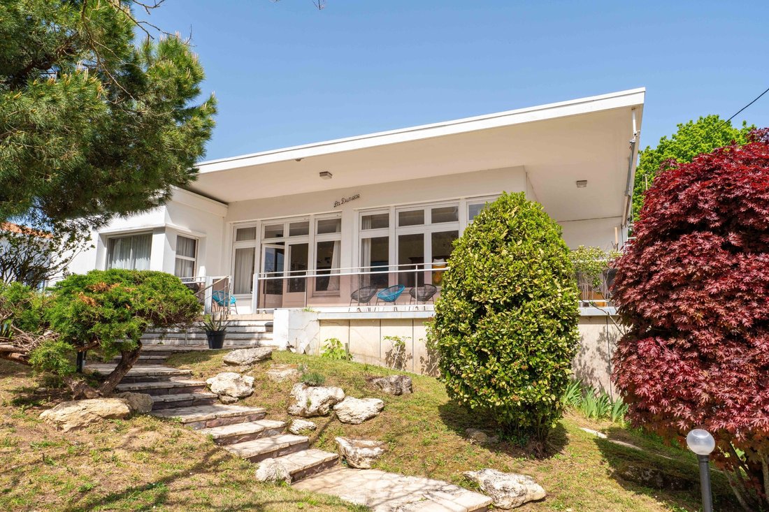 House in Zone Industrielle et Commerciale, Royan, France 1 - 17775177