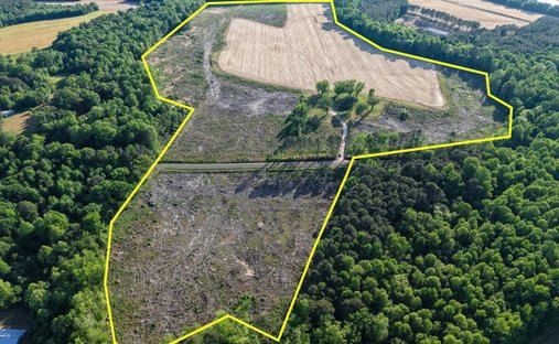 Land in Bunnlevel, North Carolina, United States 1