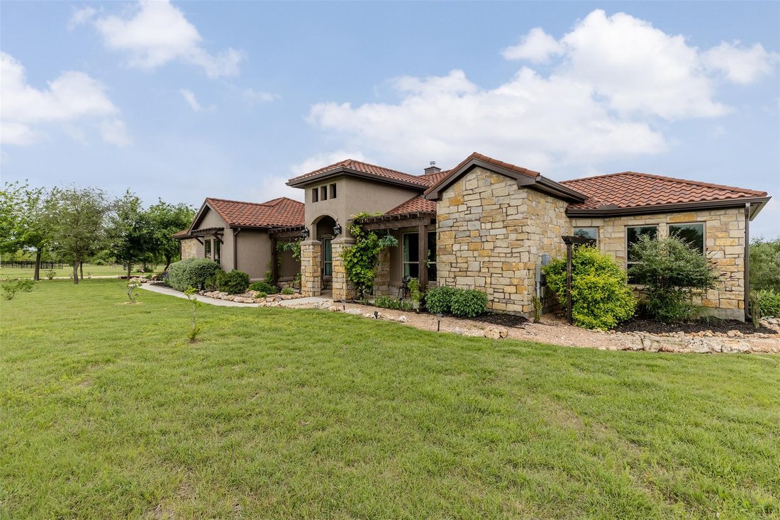 House in Florence, Texas, United States 2 - 17773655
