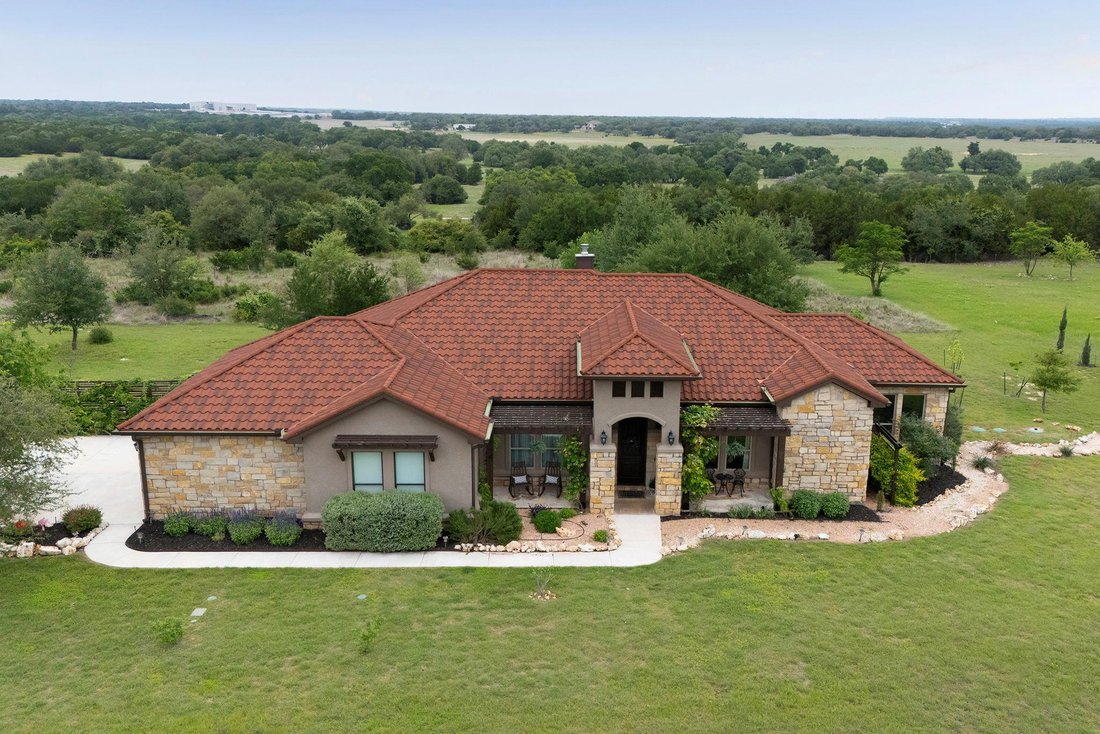House in Florence, Texas, United States 3 - 17773655