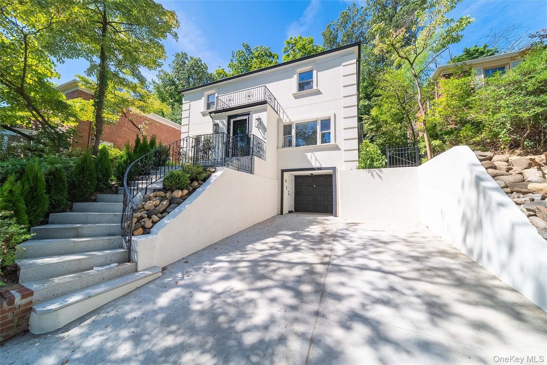 House in New York, New York, United States 1 - 17774429