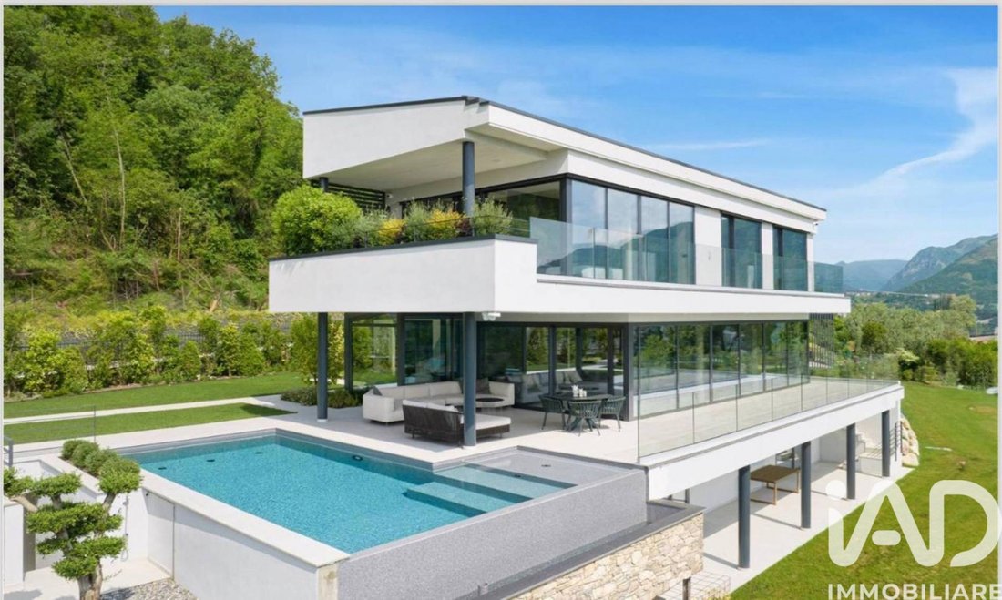 Villa in Salo, Lombardy, Italy 3 - 17776232