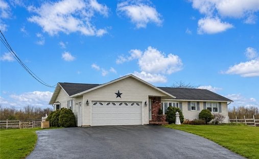 House in Brewerton, New York, United States 1