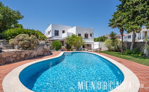 Villa in es Castell, Balearic Islands, Spain 1