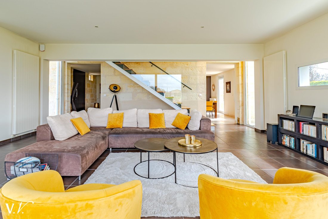 Estate in La Terrasse, Saint-Loubes, France 5 - 17771796