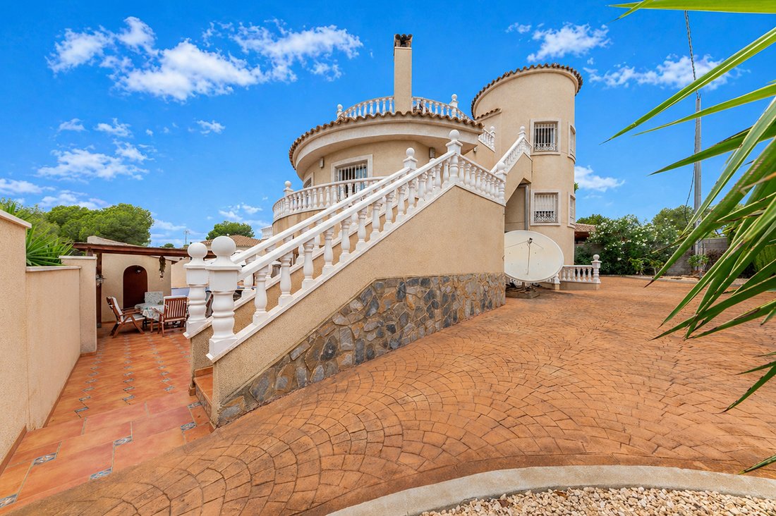 House in Pilar de la Horadada, Valencian Community, Spain 2 - 16011850