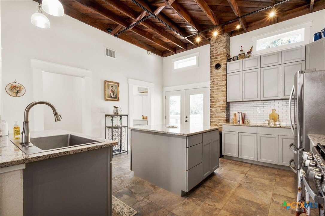 House in Seguin, Texas, United States 3 - 17771261