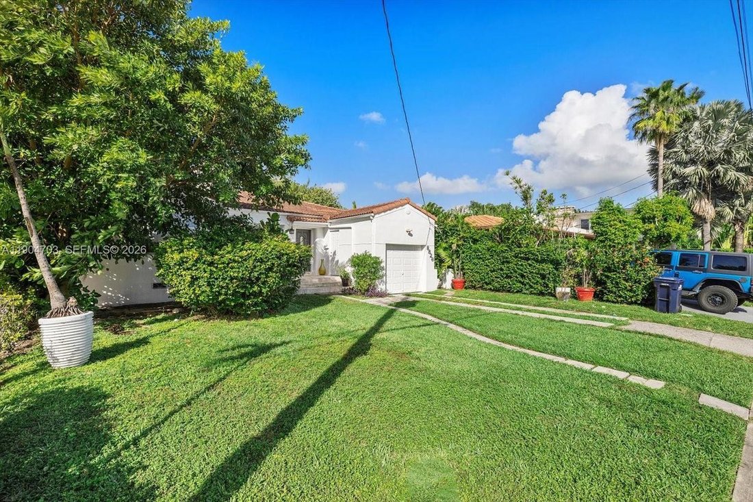 House in Bal Harbour, Florida, United States 4 - 16551050