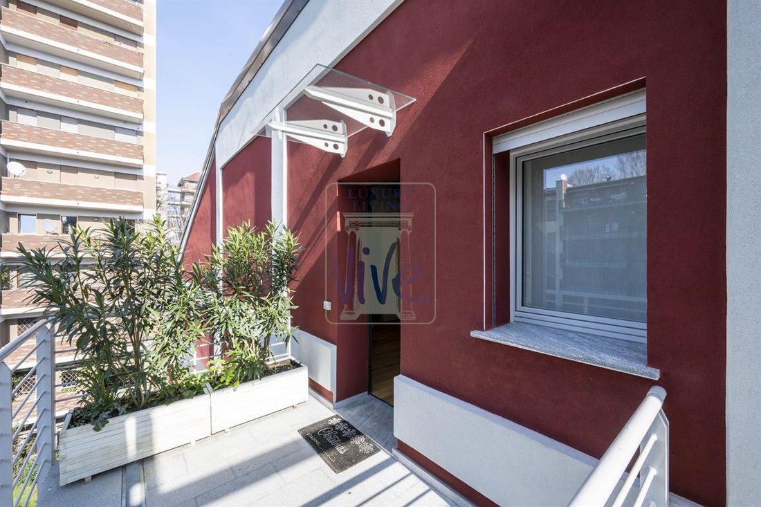 Apartment in Porta Vittoria, Milan, Lombardy 1 - 17774250