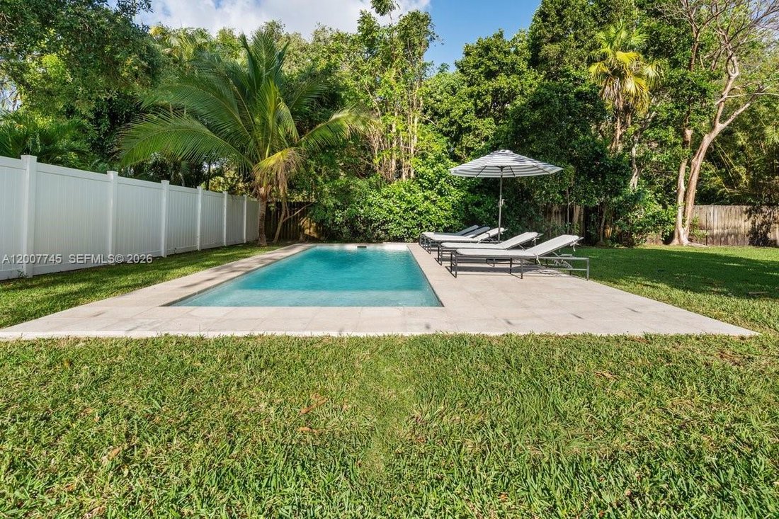 House in Miami, Florida, United States 3 - 17771620