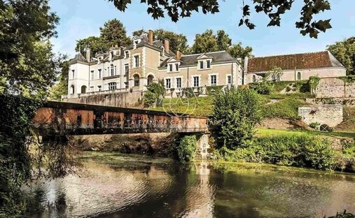 Castillo en Centre Ville, Blois, Francia 1