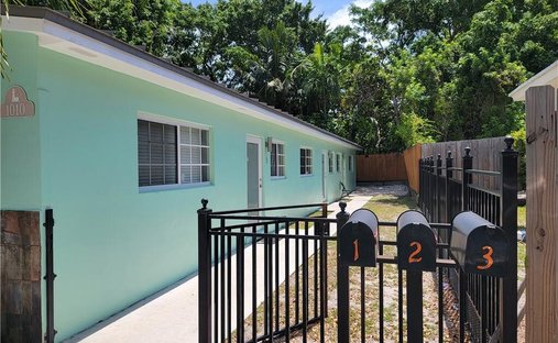 House in Hallandale Beach, Florida, United States 1