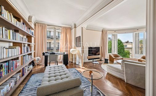Apartment in Gros Caillou, Paris 7e Arrondissement, Paris 1