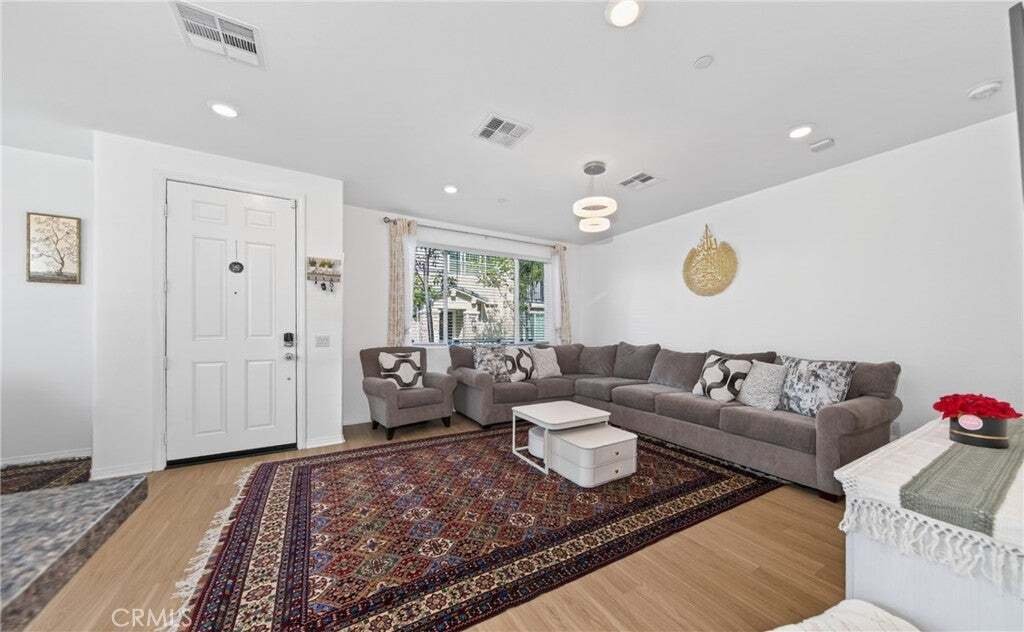 Condo in Fontana, California, United States 5 - 17775537