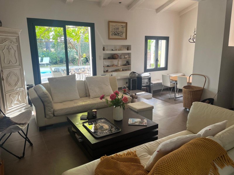 Villa in Sanary-sur-Mer, Provence-Alpes-Côte d'Azur, France 5 - 17339968